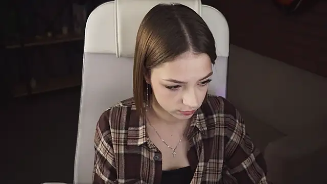 Snapshot of PamBeesly chatting on 09/17/25, 09:00 PamBeesly online show from 09/17/25, 09:00