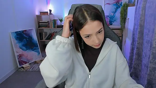 Snapshot of PamBeesly chatting on 10/03/25, 08:33 PamBeesly online show from 10/03/25, 08:33