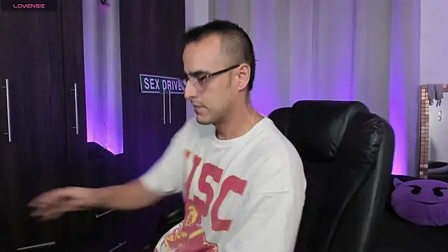 Fenrir flirt online show from 05/25/26, 11:33