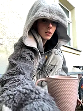 Snapshot of Ciara2004 chatting on 12/02/25, 07:36 Ciara2004 online show from 12/02/25, 07:36