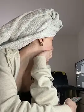 Snapshot of Ciara2004 chatting on 02/15/26, 10:58 Ciara2004 online show from 02/15/26, 10:58