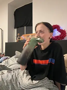 Snapshot of Ciara2004 chatting on 02/25/26, 01:48 Ciara2004 online show from 02/25/26, 01:48