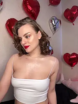 Snapshot of Mary_lost chatting on 02/16/25, 12:21 Mary lost online show from 02/16/25, 12:21