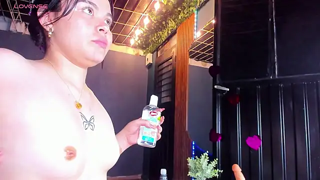 Zoe Cheshire online show from 02/15/25, 12:04