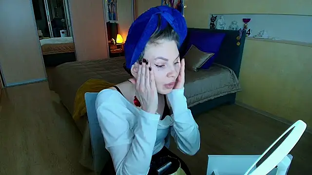 Snapshot of ReginaSparkle chatting on 03/07/25, 01:20 ReginaSparkle online show from 03/07/25, 01:20