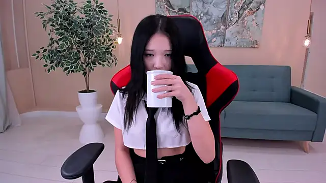 AnneCurtis online show from 02/25/25, 12:34