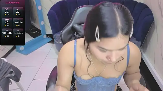 Paulette v online show from 10/11/25, 01:20