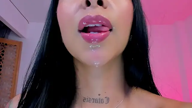 sophierooy22 online show from 03/12/26, 03:07