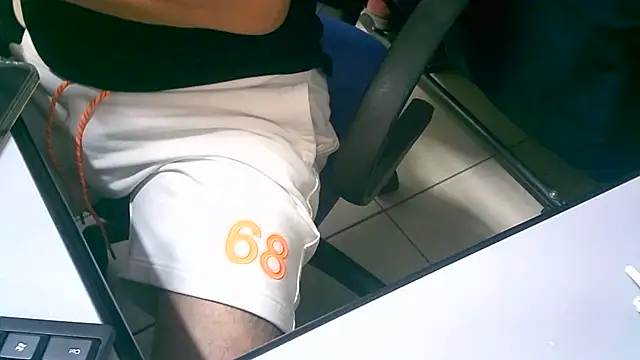 Greeneyes0820 online show from 09/17/25, 11:01