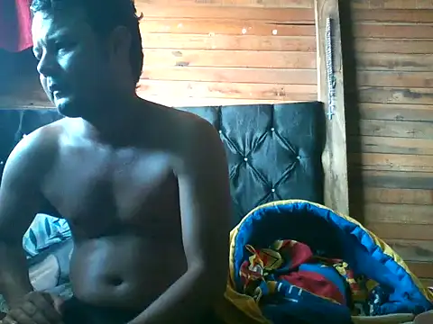 Snapshot of Lily_Sweet24 chatting on 11/17/25, 01:28 Lily Sweet24 online show from 11/17/25, 01:28