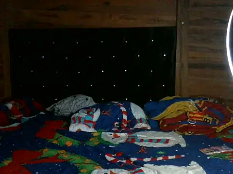 Snapshot of Lily_Sweet24 chatting on 11/25/25, 12:49 Lily Sweet24 online show from 11/25/25, 12:49