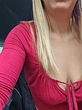 SweetyNinaOff1 online show from 02/22/26, 02:37