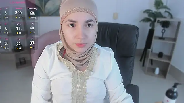 Ayha khalaf online show from 11/25/25, 01:05