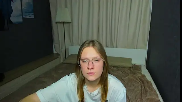 TessaSwans online show from 01/30/25, 04:27