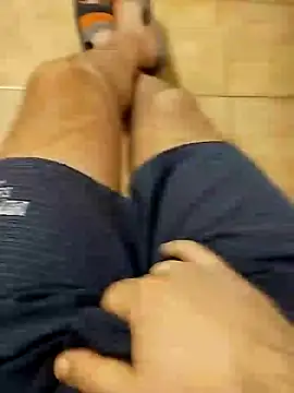 Snapshot of ALEX19833 chatting on 01/21/25, 05:38 ALEX19833 online show from 01/21/25, 05:38