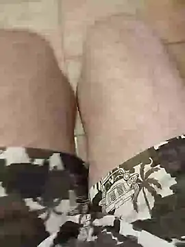 Snapshot of ALEX19833 chatting on 01/24/25, 10:53 ALEX19833 online show from 01/24/25, 10:53