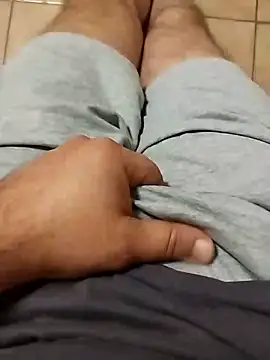 Snapshot of ALEX19833 chatting on 11/08/25, 06:02 ALEX19833 online show from 11/08/25, 06:02