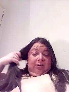 HotHornyEmmaX online show from 02/11/25, 05:37