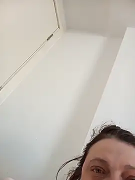 HotHornyEmmaX online show from 03/19/26, 09:57