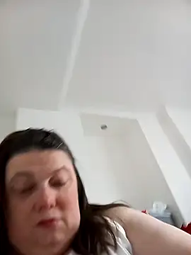 HotHornyEmmaX online show from 03/29/26, 05:24