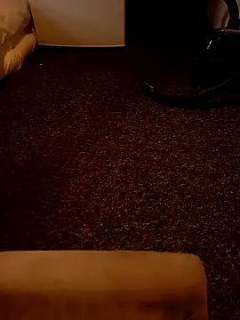 HotHornyEmmaX online show from 04/02/26, 06:05