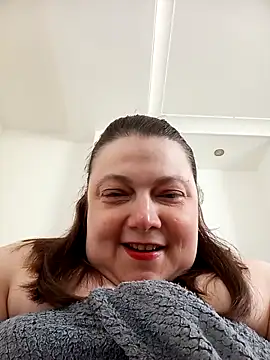 HotHornyEmmaX online show from 04/21/26, 11:27