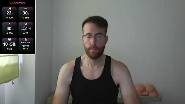 Snapshot of machohiberiko chatting on 11/15/25, 03:19 machohiberiko online show from 11/15/25, 03:19