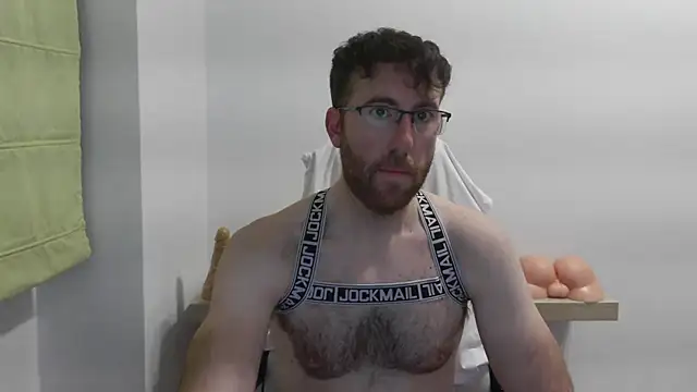 Snapshot of machohiberiko chatting on 02/16/26, 08:05 machohiberiko online show from 02/16/26, 08:05