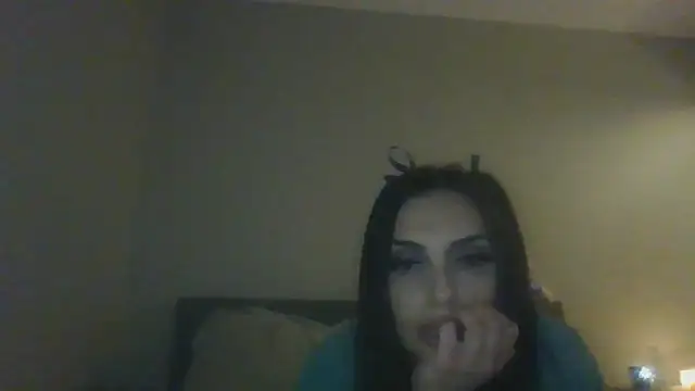 Snapshot of geld_88 chatting on 02/17/25, 08:41 geld 88 online show from 02/17/25, 08:41
