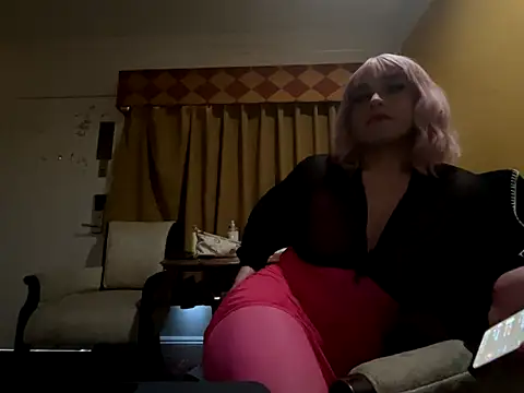 Snapshot of Isabella-tw chatting on 10/13/25, 11:16 Isabella-tw online show from 10/13/25, 11:16