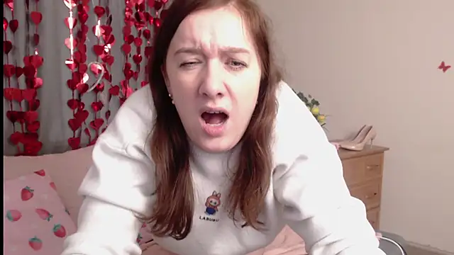 Snapshot of MarthaSimons chatting on 02/15/26, 07:51 MarthaSimons online show from 02/15/26, 07:51