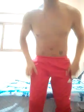 Snapshot of LuisMex1998 chatting on 10/25/25, 09:39 LuisMex1998 online show from 10/25/25, 09:39