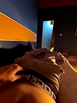 Snapshot of Pan0Sex chatting on 02/09/25, 08:24 Pan0Sex online show from 02/09/25, 08:24