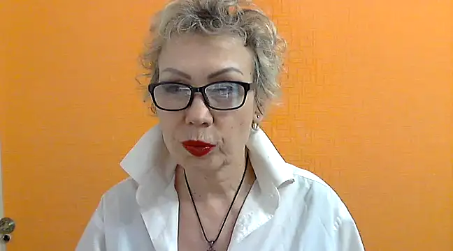 Snapshot of NessyJenixs chatting on 03/07/25, 09:17 NessyJenixs online show from 03/07/25, 09:17