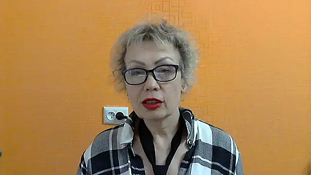 Snapshot of NessyJenixs chatting on 03/22/25, 07:20 NessyJenixs online show from 03/22/25, 07:20