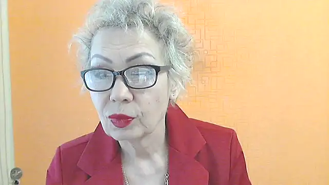 NessyJenixs online show from 02/06/26, 08:18