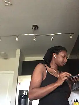 theprettysoles online show from 04/20/26, 08:43