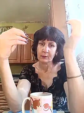 Laura Kiss online show from 11/05/25, 07:30