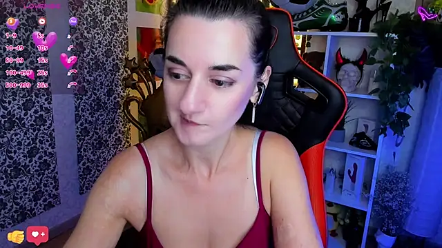 Snapshot of JessicaAlfo chatting on 07/15/26, 02:39 JessicaAlfo online show from 07/15/26, 02:39