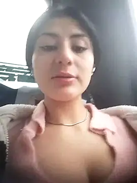 Snapshot of fiorella_paris chatting on 03/22/25, 12:46 fiorella paris online show from 03/22/25, 12:46