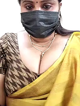 Queenflowerr online show from 01/29/25, 03:04