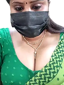 Queenflowerr online show from 02/02/25, 01:02