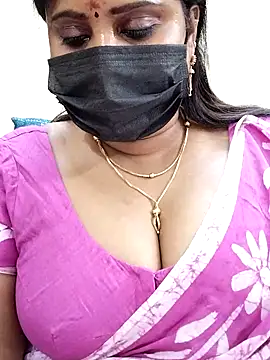 Queenflowerr online show from 02/14/25, 10:14