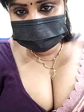 Queenflowerr online show from 03/15/25, 04:10