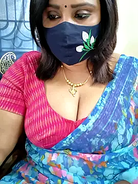 Queenflowerr online show from 01/11/26, 05:45