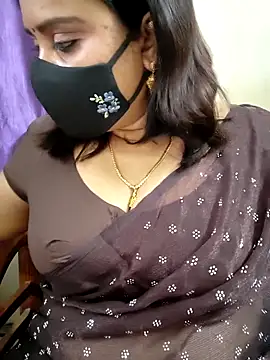 Queenflowerr online show from 03/09/26, 03:05