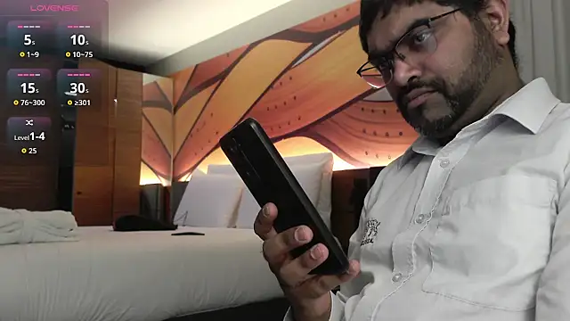 Snapshot of IndienTiger chatting on 01/13/26, 07:41 IndienTiger online show from 01/13/26, 07:41