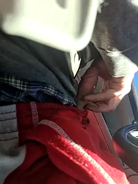 Snapshot of km10h chatting on 07/12/26, 10:45 km10h online show from 07/12/26, 10:45