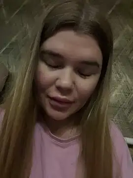 ella zzz online show from 11/20/25, 03:45