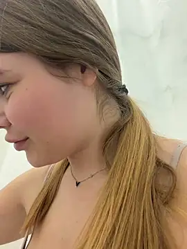 ella zzz online show from 03/11/26, 09:43